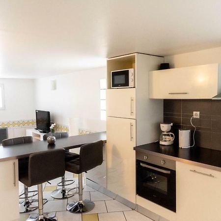 Charmant 2 Pieces Moderne Clichy-sous-Bois Luaran gambar